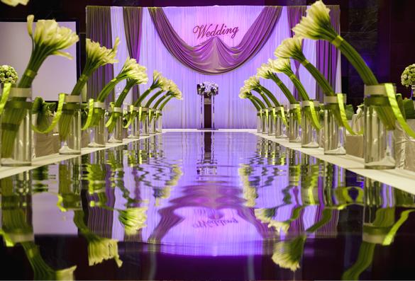 布置一場(chǎng)純凈透亮的藍(lán)色夢(mèng)幻婚禮  第2張