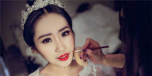 怎么選合適的婚禮跟妝 選擇婚禮跟妝注意事項