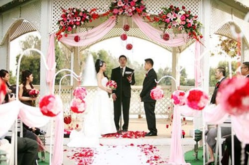  適合新人入場的婚禮音樂 婚禮上的動聽音樂