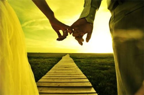 婚禮邀請詞應該怎樣寫 溫馨婚禮邀請詞范文