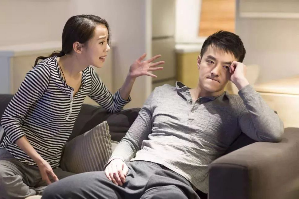 因?yàn)槌燥埌蛇笞欤瑒偨Y(jié)婚兩個(gè)月的夫妻要離婚！這兩種婚姻不能要，切忌！  第1張