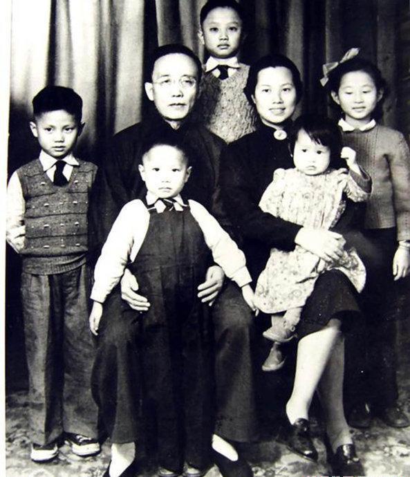 因?yàn)槌燥埌蛇笞欤瑒偨Y(jié)婚兩個(gè)月的夫妻要離婚！這兩種婚姻不能要，切忌！  第2張