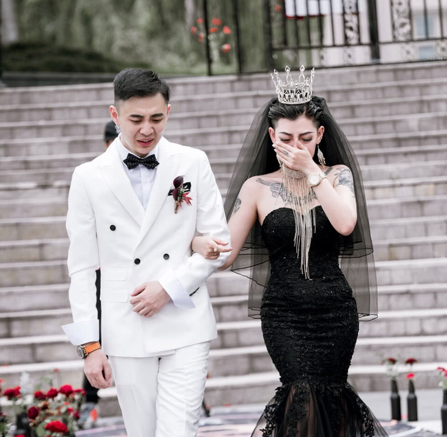 暗黑系婚禮被批喪氣？那是你不懂黑色婚紗的寓意！  第1張