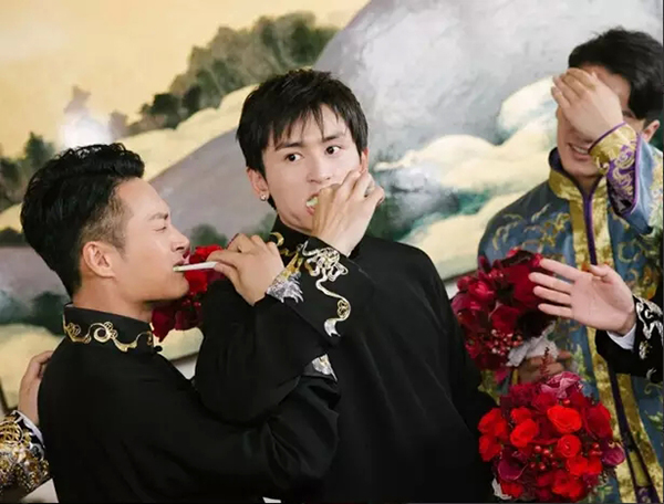 這都是什么魔鬼接親游戲？第一個就給跪了！  第6張