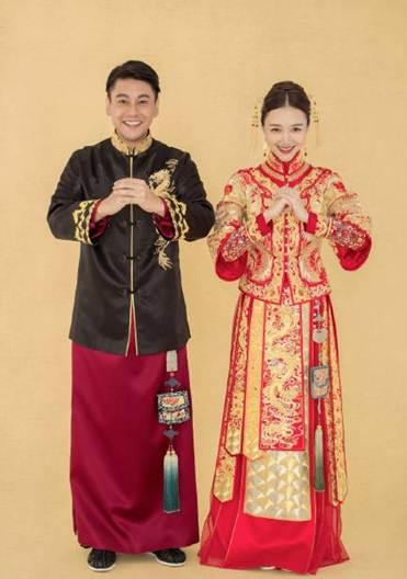 婚禮上新娘三套禮服是“標配”，那么新郎應該準備幾套禮服呢？  第10張