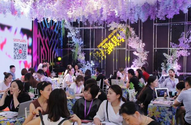 中國婚博會現場都有什么？2天快速搞定婚禮有何訣竅？  第4張