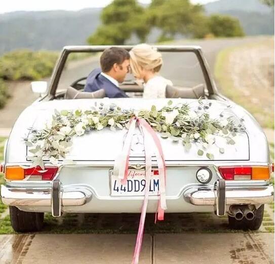 結婚的時候婚車重要還是婚車上面的扎花更重要？你會怎么選？  第3張