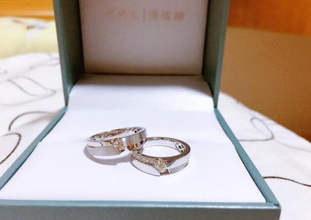 比起品牌價位克拉數，這些明星婚戒我們都買的起！  第11張