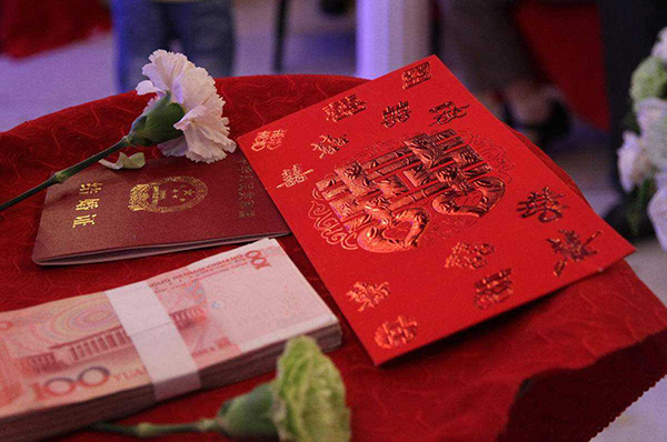 多大可以領結婚證？領結婚需要什么證件？