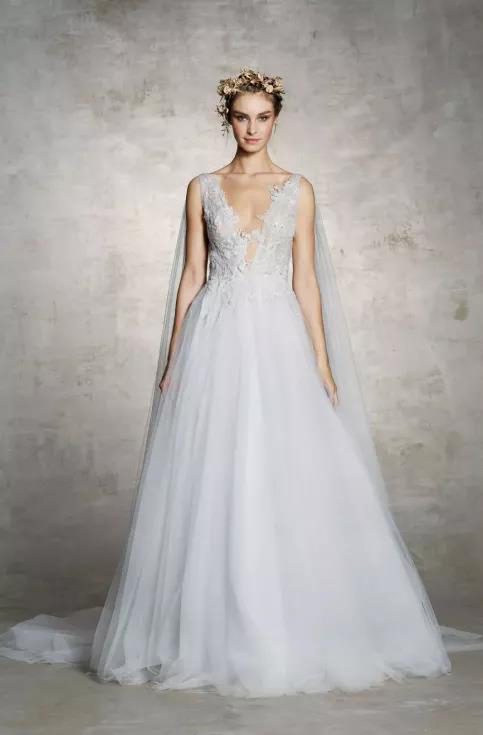 美到令人窒息的婚紗禮服新品，看一次想結(jié)一次婚啊！  第17張