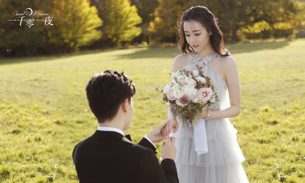 鄧倫到底拍了多少婚紗照?鄧倫老婆照片 婚紗照   第2張