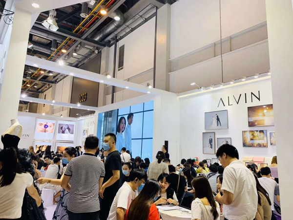 昨日全球超大結婚展中國婚博會【杭州站】圓滿落幕！總成交額3.94億！婚嫁行業(yè)迎來“真爆發(fā)”  第8張