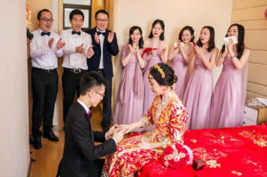 結(jié)婚攔門快問(wèn)快答，為接親迎親帶來(lái)無(wú)盡歡樂(lè)！  第2張