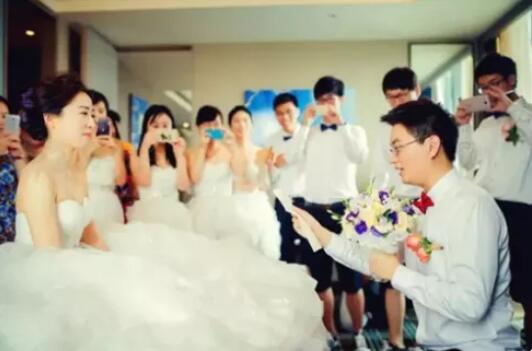 結(jié)婚攔門快問(wèn)快答，為接親迎親帶來(lái)無(wú)盡歡樂(lè)！  第3張
