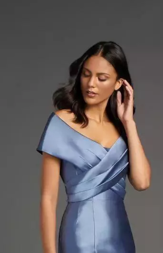 婚禮上，唯一可以美過新娘的人怎么選禮服？媽媽裝最全指南在此！  第11張