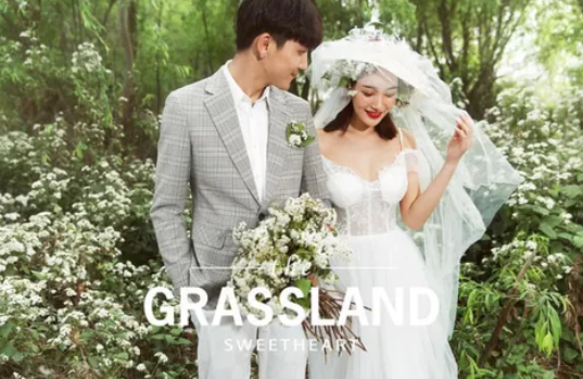 拍婚照的小技巧你都知道嗎？學會這10招拍照姿勢，讓你360度無死角！  第10張