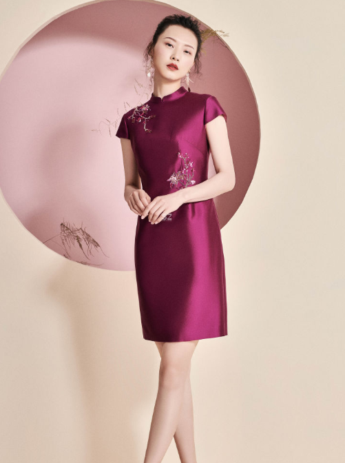 結(jié)婚敬酒服一般穿什么  第2張