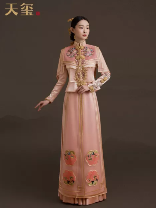 龍鳳褂、秀禾服、馬來褂傻傻分不清楚，中式禮服怎么選？看這篇就夠！  第13張