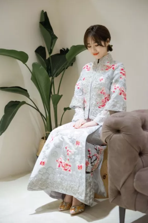 龍鳳褂、秀禾服、馬來褂傻傻分不清楚，中式禮服怎么選？看這篇就夠！  第16張