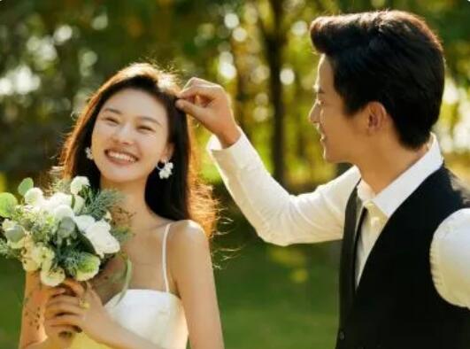 32個婚紗照Pose合集，拯救你的拍婚紗照尷尬癥！  第27張