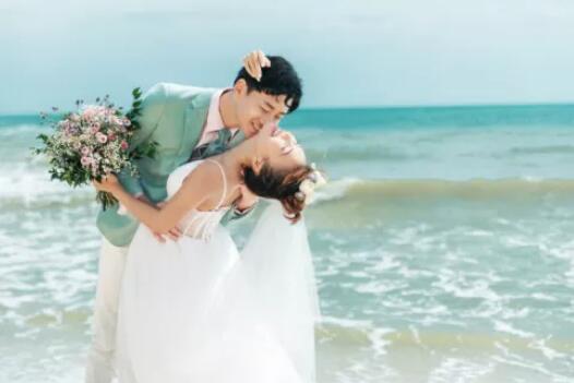 32個婚紗照Pose合集，拯救你的拍婚紗照尷尬癥！  第14張