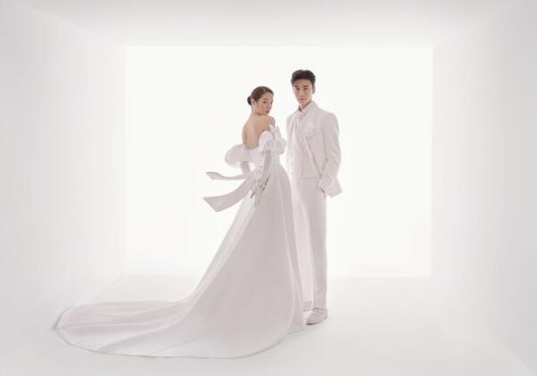 結婚照怎么掛好看？結婚照擺放位置有什么講究  第1張