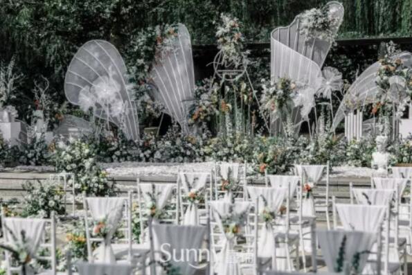 婚禮就是要“出色”！圖解2021春夏婚禮配色靈感！  第7張