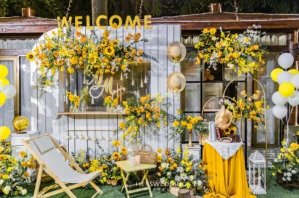婚禮就是要“出色”！圖解2021春夏婚禮配色靈感！  第13張