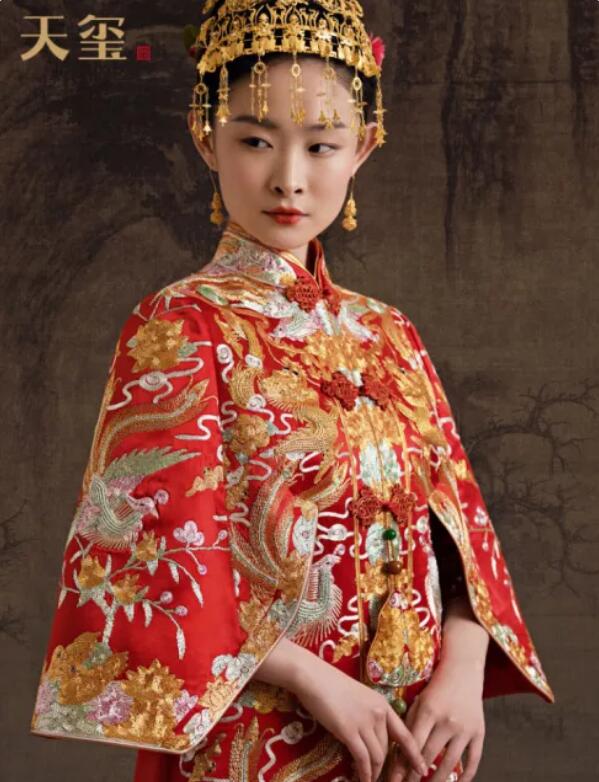 婚禮上的這些“司藤”風禮服，讓你秒變國風美人！  第8張