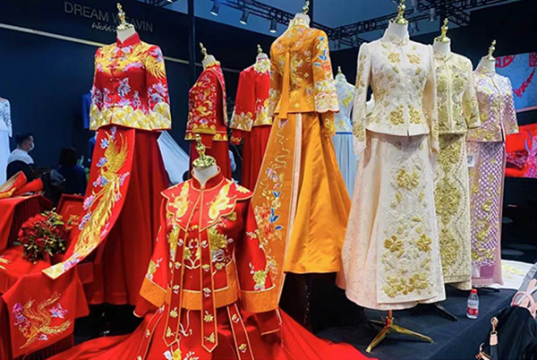 龍鳳褂和秀禾服的區別在哪里  第1張