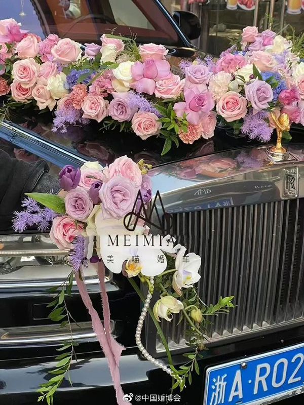 婚車車頭花怎么選及注意事項  第2張