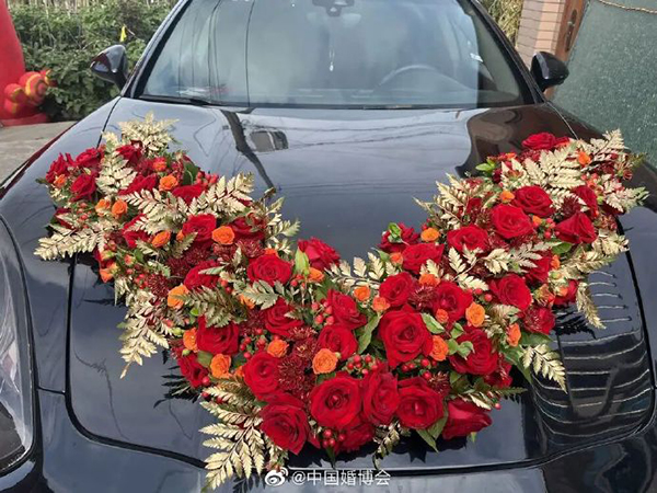 婚車車頭花怎么選及注意事項  第6張